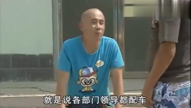 二货给爹上坟搞笑视频,爹的地盘爹做主!