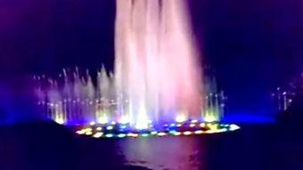 丘北喷泉视频,璀璨夜空下的视觉盛宴